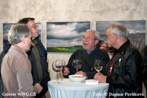 Zahájení výstavy - Stanislav Pokorný - K zemi blíž - foto: &copy; Dagmar Pavlíková